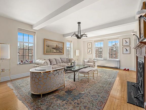 2nd image of 410 W 24th St #18BCE
