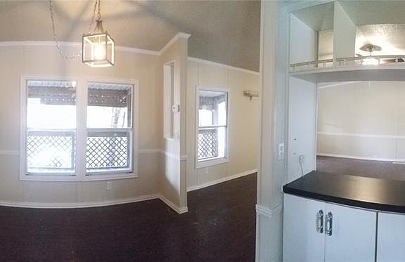 5th image of 6006 Mockingbird Ln