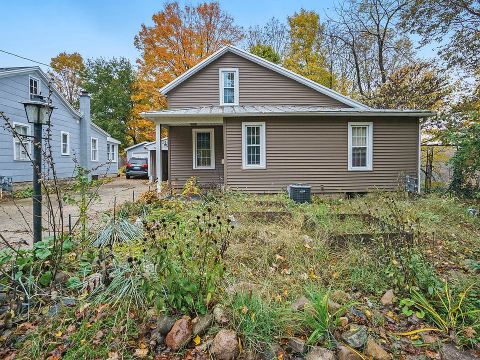 1st image of 10 Park Drive Ct