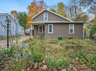 10 Park Drive Ct, Allegan, MI