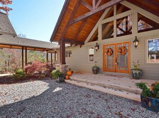 40 Rhododendron Rdg, Canton, NC 28716