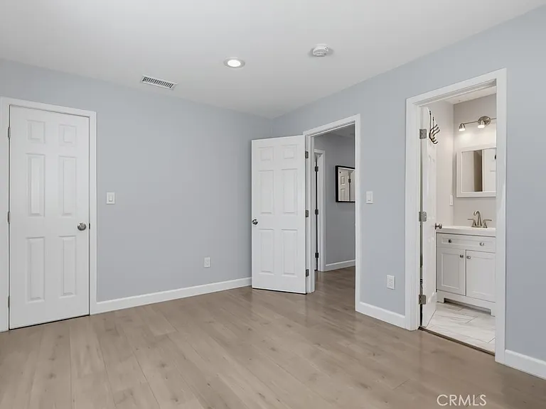 15811 Rosalita Dr — Photo 22