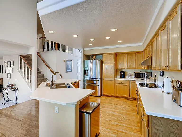 10266 Jill Ave — Photo 6