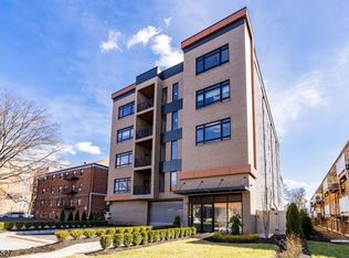 310 W Jersey St #501, Elizabeth, NJ 07202