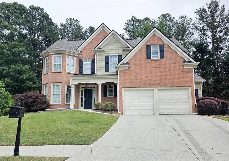3245 Ambergrove Trce