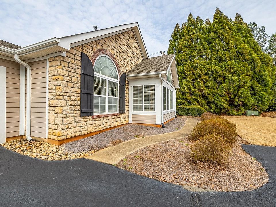 1st image of 117 Ravines Ln