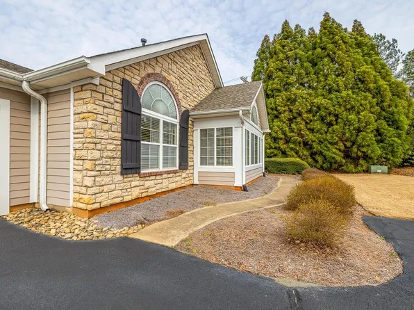 117 Ravines Ln, Spartanburg, SC 29301