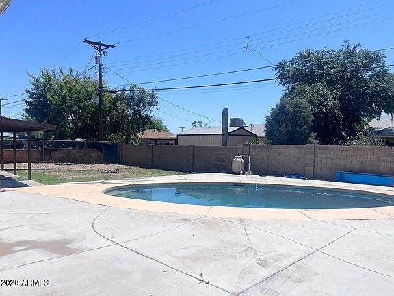 5th image of 4843 W FLOWER Street
