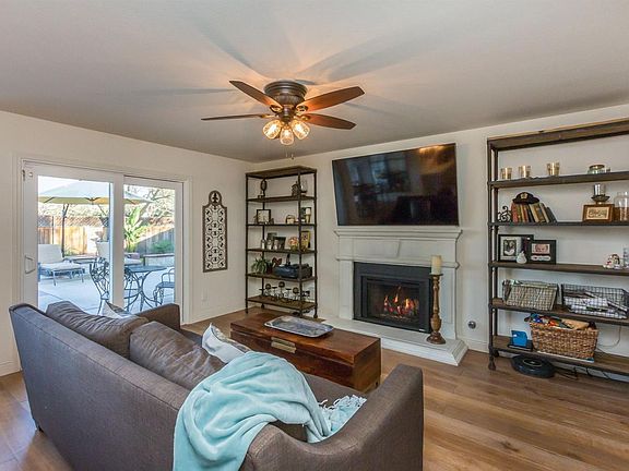 5th image of 9204 N Green Meadows Ln