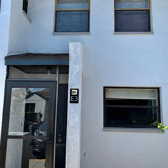 2000 Forrest Nelson Blvd #E3 — Photo 1