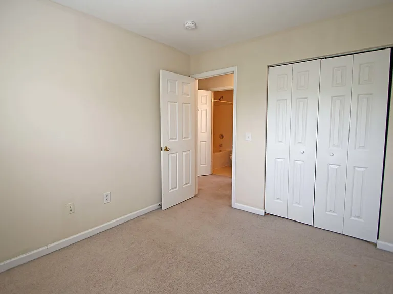 1260 Old Richmond Cir — Photo 18