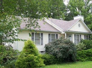 211 Richmond Dr, Greenville, SC 29617