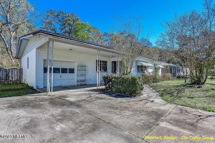1st image of 7457 Greenway Dr #8