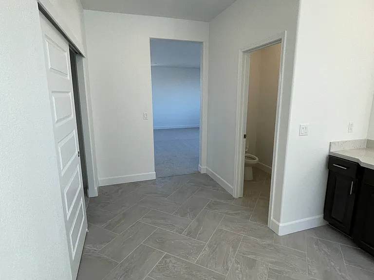 3362 Hedgerow Dr — Photo 28