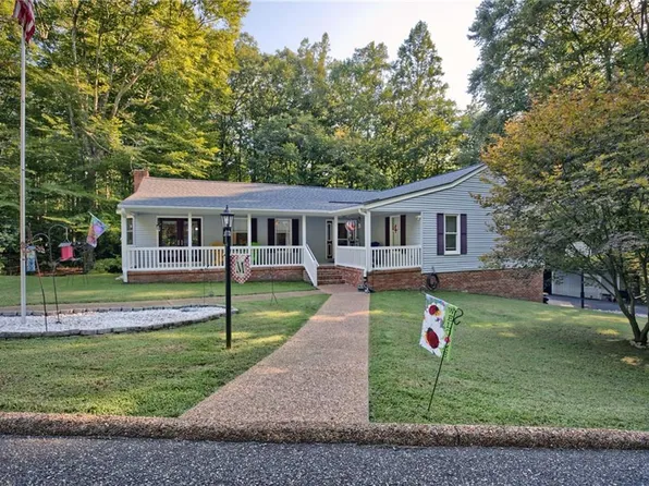 6964 Fox Mill Ct, Gloucester, VA 23061