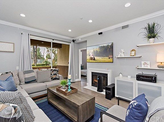4th image of 2960 Champion Way APT 901