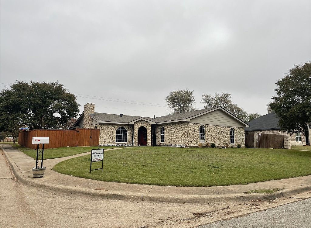 214 Martin Luther Cir, Duncanville, TX 75116 MLS 20479539 Zillow