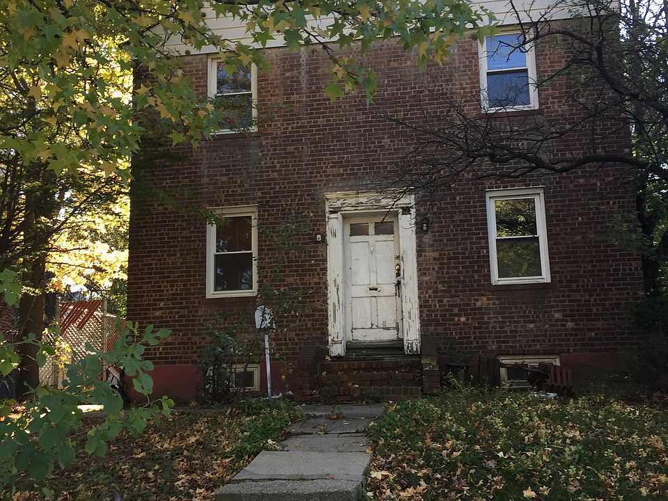 1st image of 250 Vanderbilt Ave