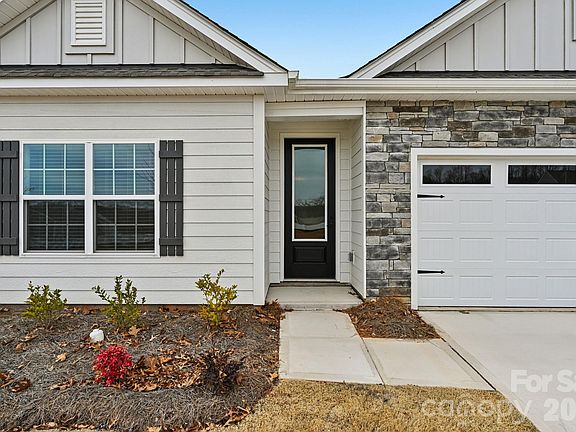 2nd image of 129 Jacobs Hill Pl