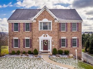 181 Foxchase Dr, Canonsburg, PA 15317
