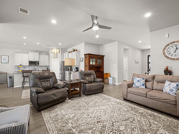 3rd image of 31115 Raleigh Creek Dr