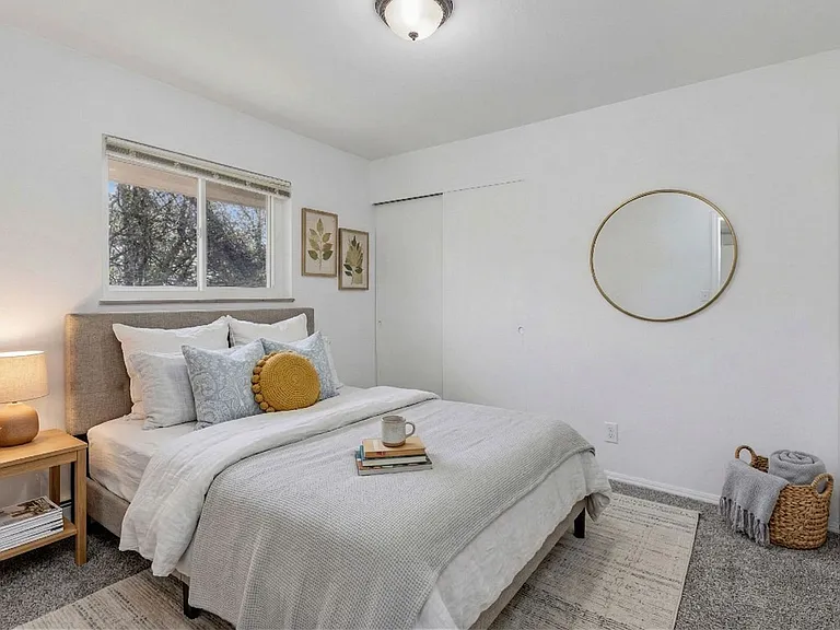 5674 Folchi Dr — Photo 8