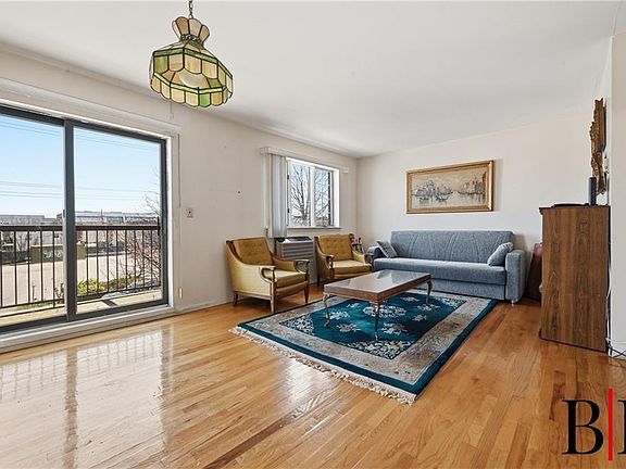 3rd image of 2216 Kimball St #6B2