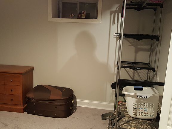 3rd image of 422 Ingleside Ave
