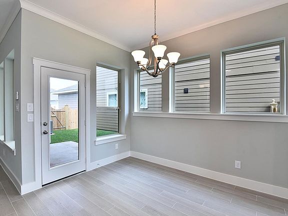 The Edmond - Dining Room