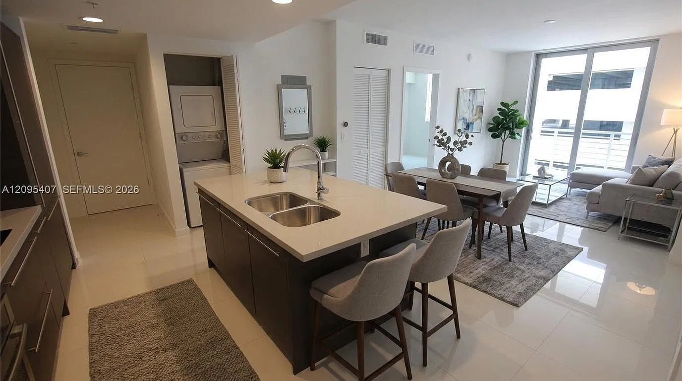 Grand Bay Commons South — Photo 1