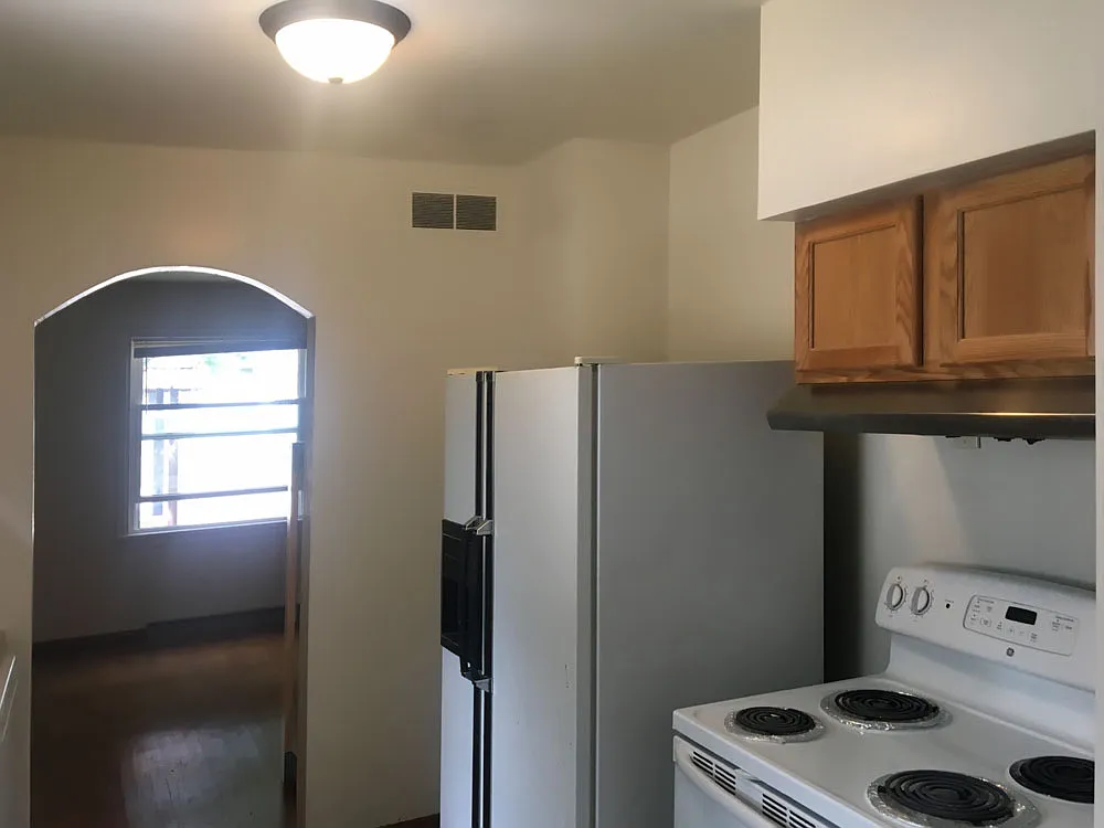 5 bed, 1500 sqft, $1,750 — Photo 3