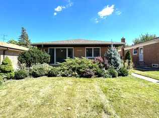 9239 Lawler Ave, Skokie, IL 60077