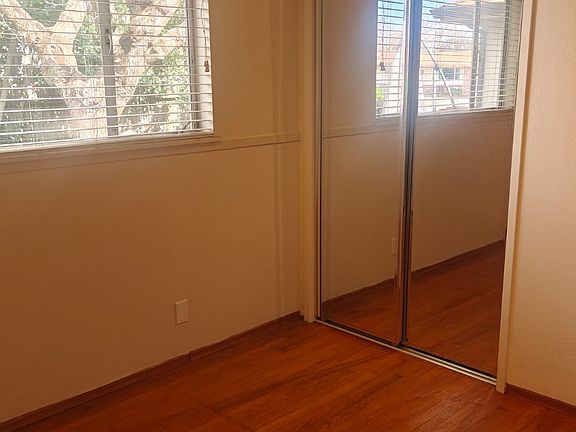 5th image of 6801 S Land Park Dr