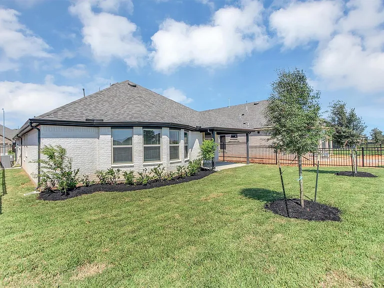 1208 Garden Jade Dr — Photo 23