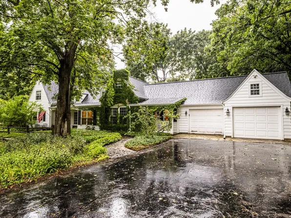 1000 Lone Tree ROAD, Elm Grove, WI 53122