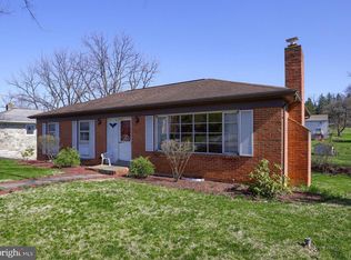 41 Oak Ln, Reamstown, PA 17578