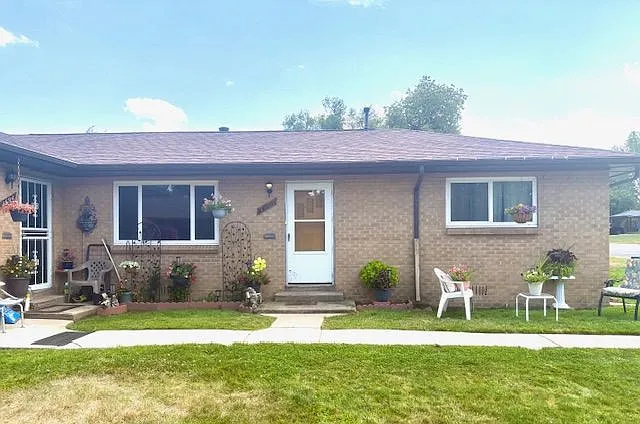4690 Quay St — Photo 3