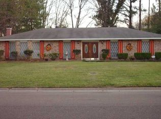 1815 Bienville Dr, Jackson, MS 39212