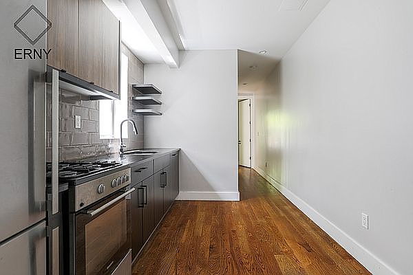 1st image of 1603 Lincoln Pl #3A