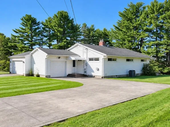 915 Fulwell Dr, Ontario, OH 44906