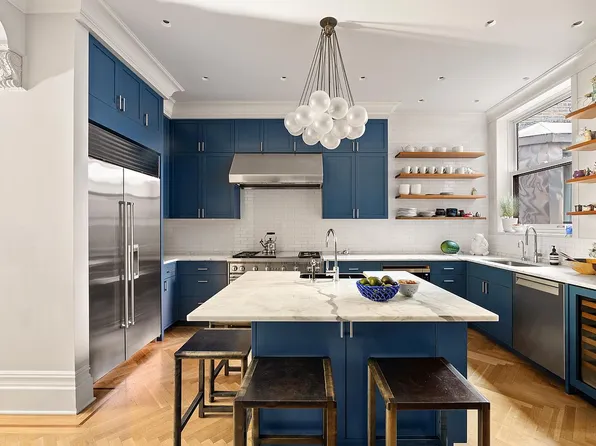 291 Clinton Ave, Brooklyn, NY 11205