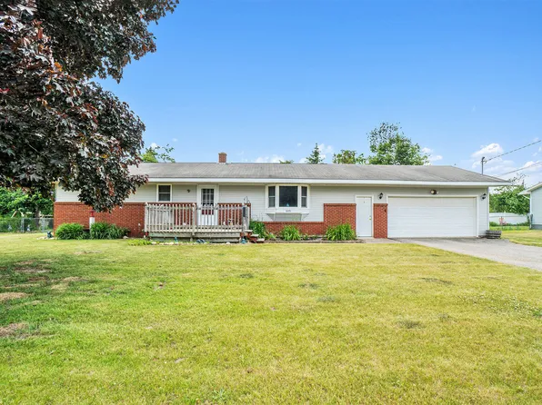 805 West St, Gaylord, MI 49735