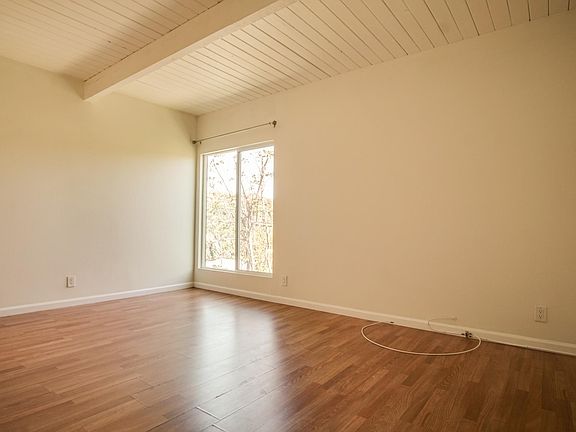 2nd image of 4401 Kraft Ave #8-9