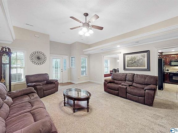 3rd image of 116 Bluestem Dr