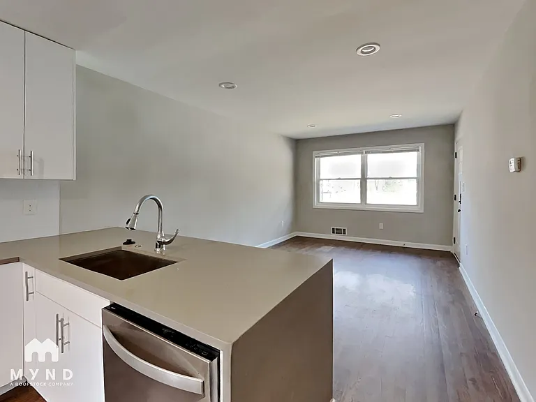 224 Buchanan Ter #A — Photo 5