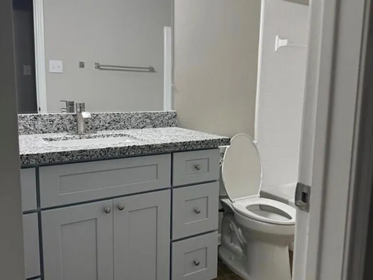 2511 Castle Pl — Photo 8