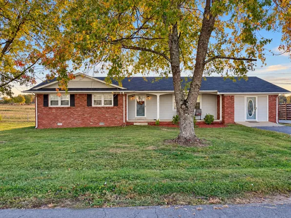 212 Collier St, Loretto, TN 38469