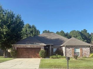 48 Tantallon Dr, Ocean Springs, MS 39564