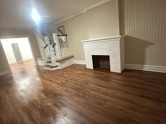 2nd image of 232 Rector St