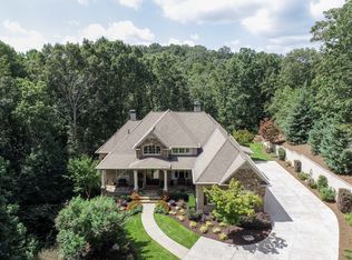 4082 Summerhill Dr, Gainesville, GA 30506